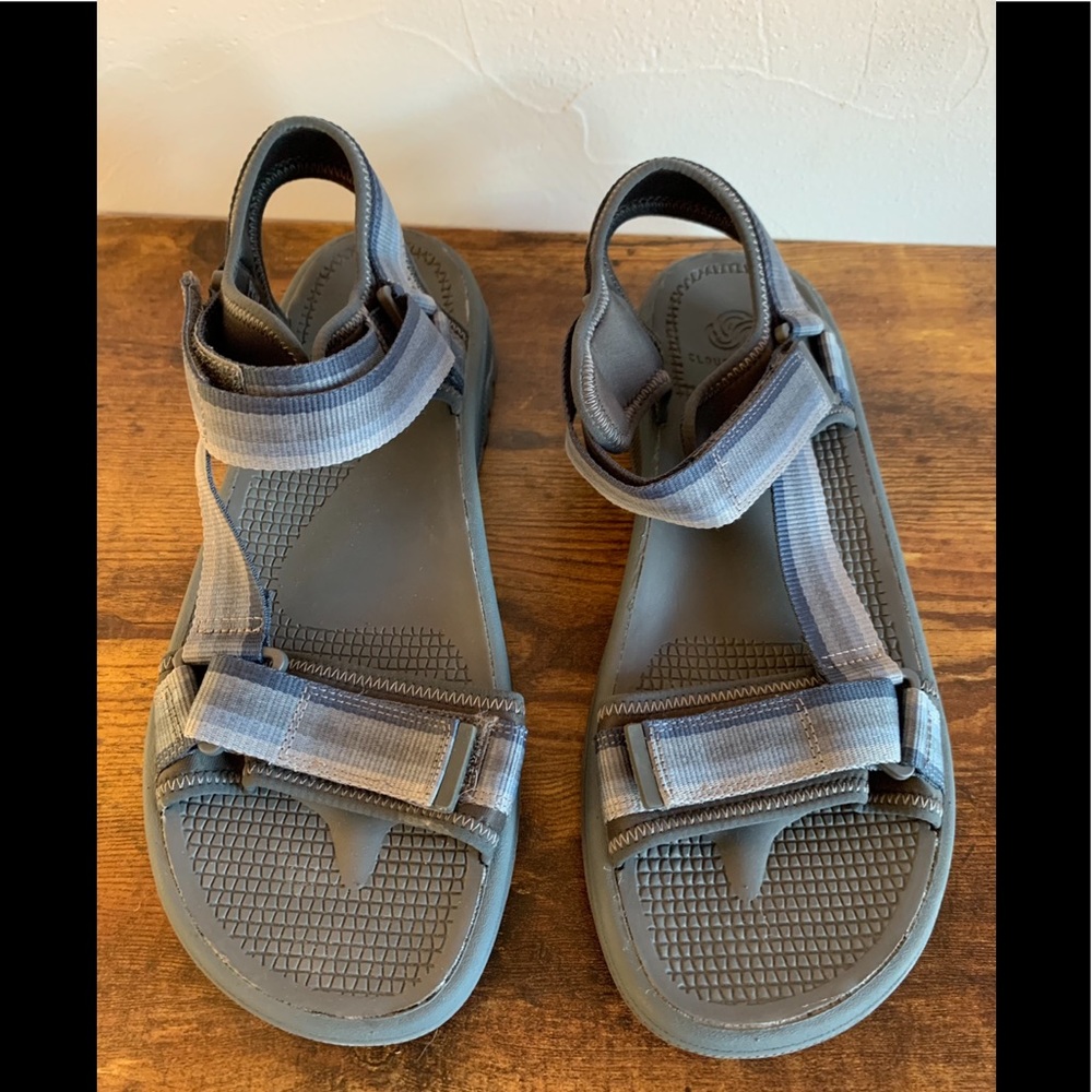 NWT Clarks Reef Sandals